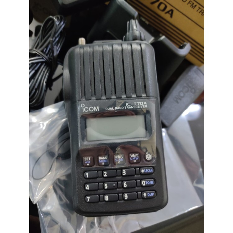 Radio HT Icom Dualband VHF/Uhf IC-T70A 5 Watts  - Imagem: 4