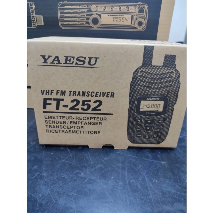 Radio HT Yaesu FT-252 VHF Portátil com Bateria 5 Watts - Imagem: 2