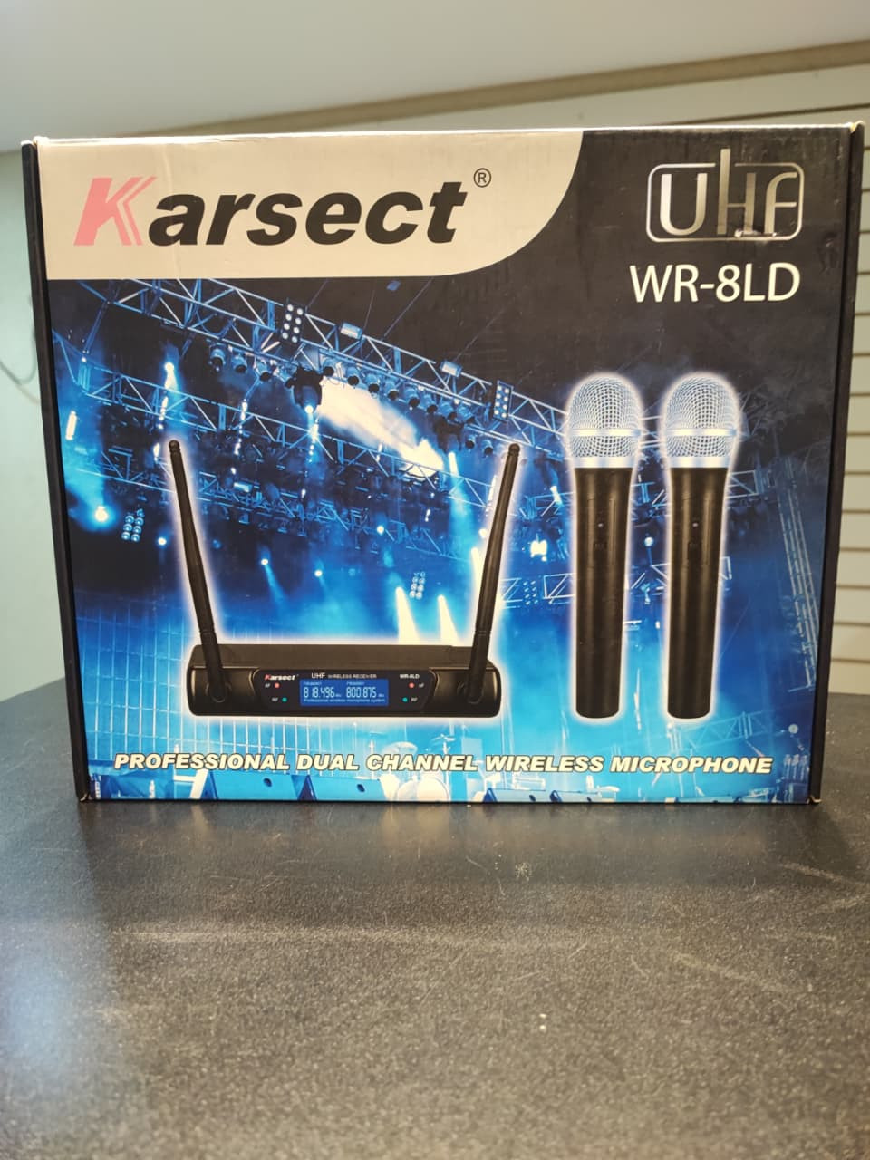 Microfone Sem Fio Duplo Karsect WR-8LD/HT-15A UHF Profissional 